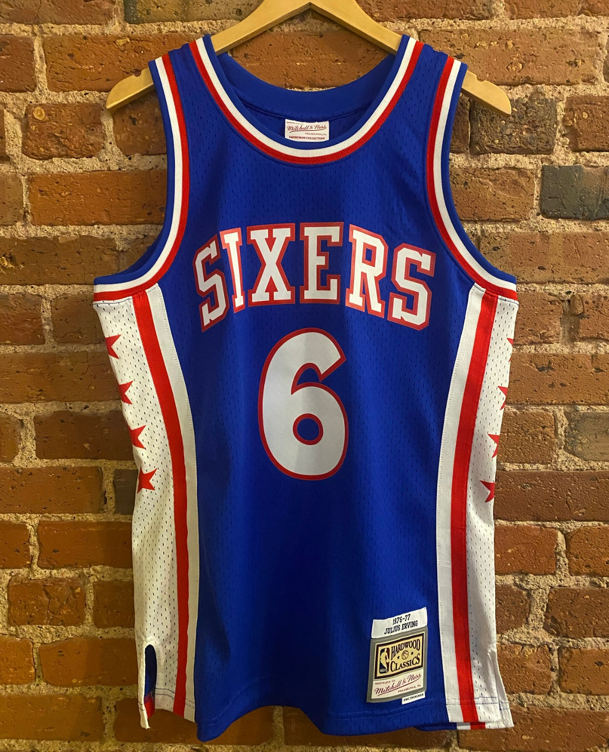 number 6 on sixers jerseys